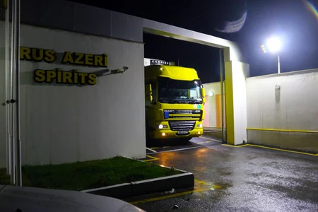 Azərbaycanda daha bir müəssisə tibbi spirt istehsalına başladı
