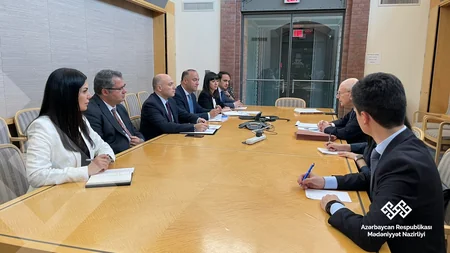 Anar Kərimov ABŞ-da Holokost Memorial Muzeyinə baş çəkib