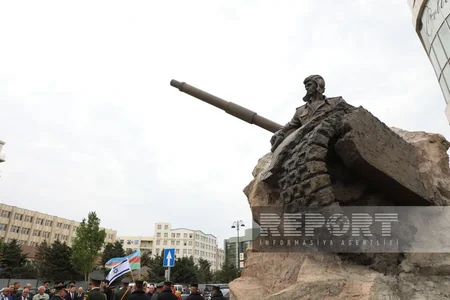 Milli Qəhrəman Albert Aqarunovun xatirəsi yad edilib