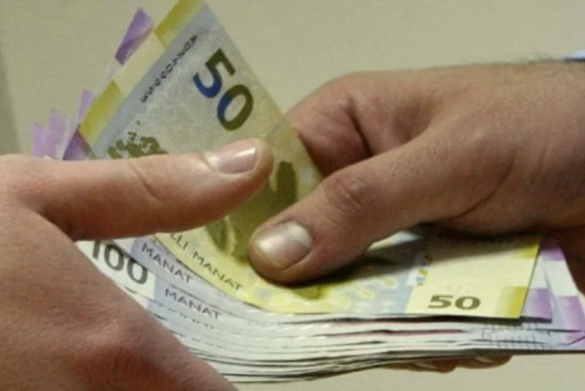 Azərbaycanda kollec direktorunun tələbələrdən 636 min manat rüşvət alması faktı aşkarlanıb