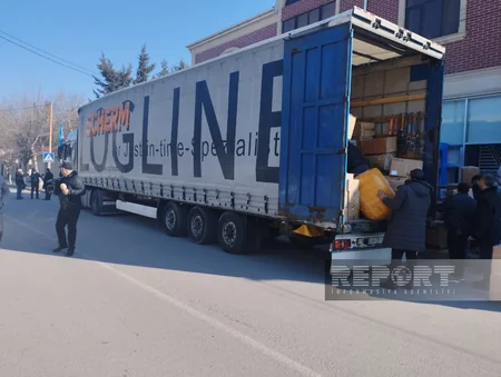 Neftçala və Salyandan Türkiyədə zəlzələdən zərərçəkənlərə 25 tonluq yardım göndərilib