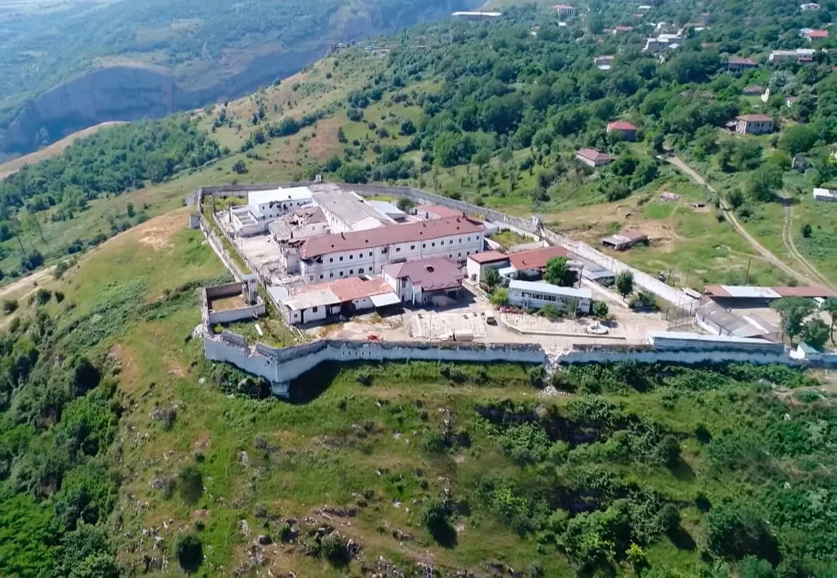 Dövlət Komissiyası: Şuşa həbsxanasında saxlanılan 140-dan çox şəxsin sonrakı taleyi məlum deyil