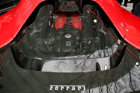 Ferrari şirkəti 2,66 milyon dollarlıq eksklüziv superkar istehsal edib