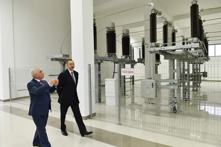 Prezident İlham Əliyev Xəzər rayonunda bir neçə yarımstansiyanın açılışında iştirak edib