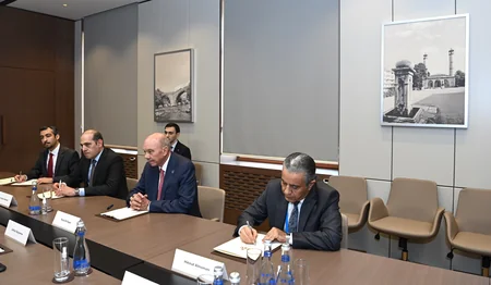 Ceyhun Bayramov İordaniya Senatının sədri ilə görüşüb
