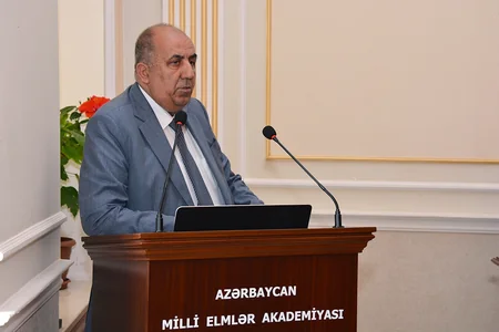 AMEA: Yataqxanada qeydiyyatda olan, amma hazırda yaşamayan elmi işçilərə də ev verilə bilər