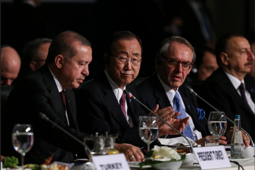 Генсек ООН призвал сократить вдвое число вынужденных переселенцев к 2030 году