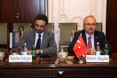 Kamran Əliyev Türkiyənin Azərbaycandakı səfiri ilə görüşüb