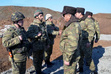 Azerbaijani Defence Minister inspects readiness of military units on frontline