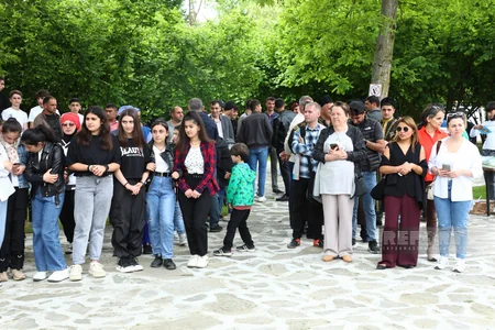 Qəbələdəki Cotari kilsəsində Pasxa bayramı qeyd edilib - YENİLƏNİB