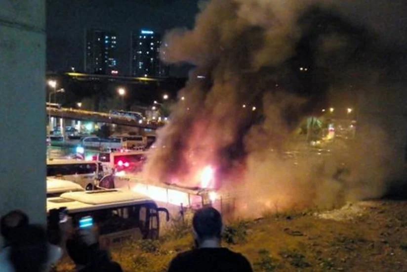 ​İstanbulda avtoparkda yanğın nəticəsində 4 avtobus yanıb