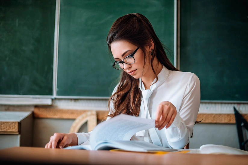 Nazirlik SABAH qruplarına müəllim axtarır