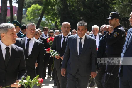 State and government officials commemorate Great Leader Heydar Aliyev - PHOTOS