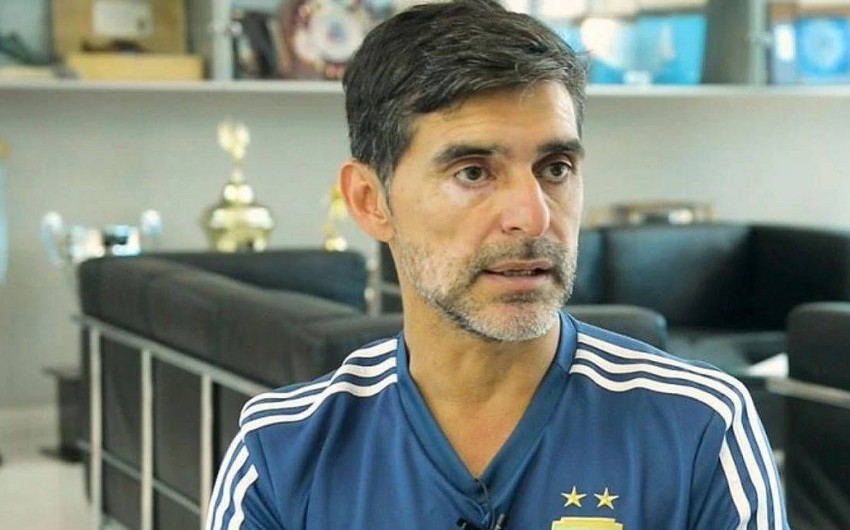 Silahlı şəxslər məşhur futbolçunu qarət ediblər