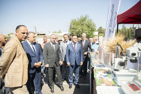 В Джалилабаде прошла выставка-ярмарка семян