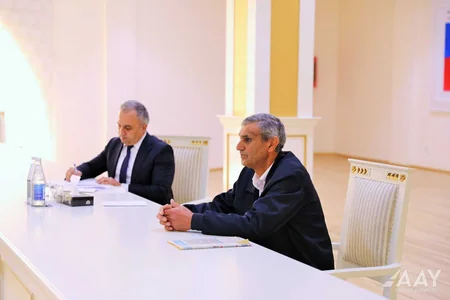 Saleh Məmmədov Salyan rayonunda vətəndaşları qəbul edib