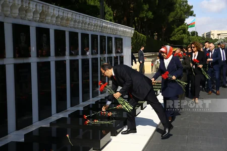 Türkiyə səfiri: Azərbaycanın dörd bir tərəfində dəfn edilmiş yüzlərlə şəhidimiz qardaşlığımızın dərin tarixini göstərir