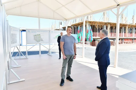Prezident İlham Əliyev Cəbrayıl Yaşayış Kompleksində aparılan tikinti işləri ilə tanış olub