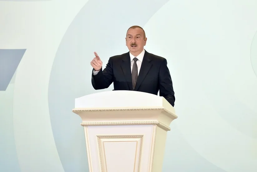 Prezident İlham Əliyev: 1992-ci ildə hakimiyyəti qanunsuz yollarla zəbt etmiş antimilli dəstə Azərbaycanı uçuruma aparırdı