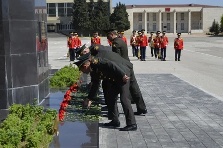 Defense Ministry officers honor memory of Great Patriotic War heroes