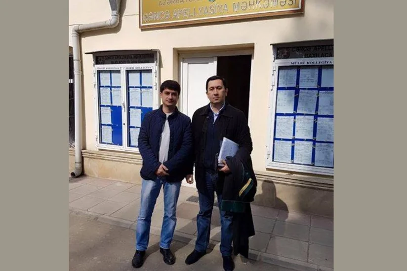 Məhkəmə qanunsuz olaraq silah gəzdirməkdə təqsirləndirilən şəxsə bəraət hökmü çıxarıb