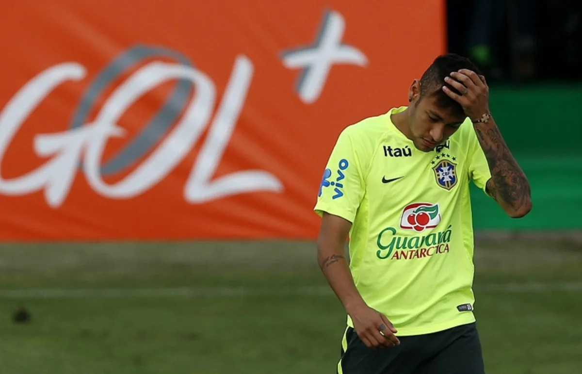 Futbolçu Neymar Amerika Kubokunda 4 oyunluq diskvalifikasiya edilib