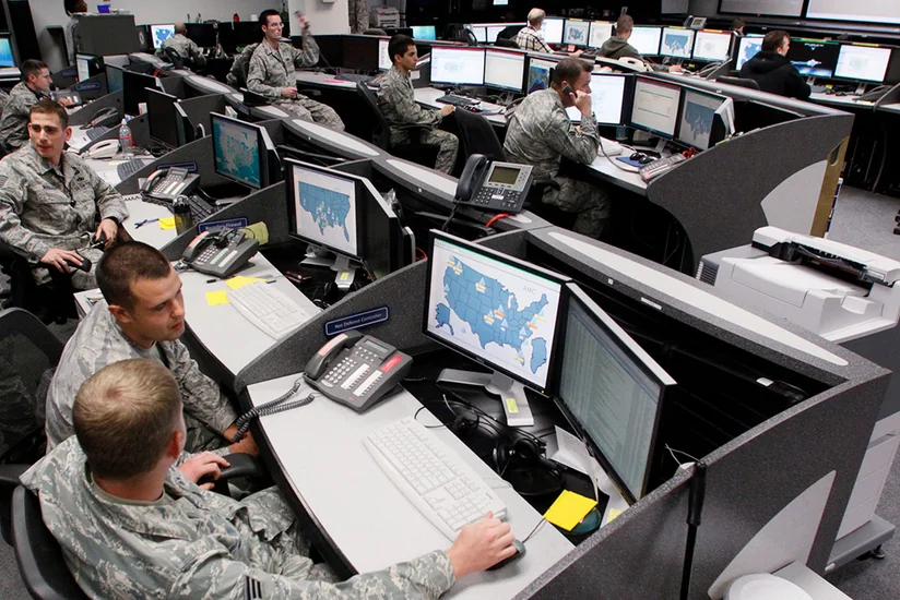 Спецслужбы США и Британии заявили о причастности России к кибератакам на крупные организации