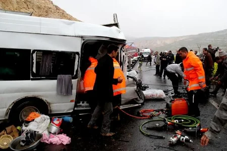 Traffic accident in southeast Turkey leaves 13 dead