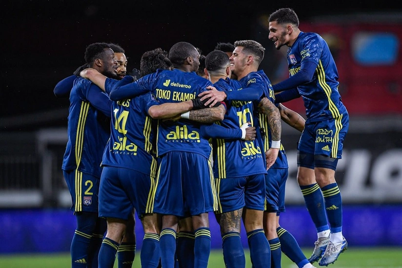 “Lion” Fransa çempionatının lideri oldu