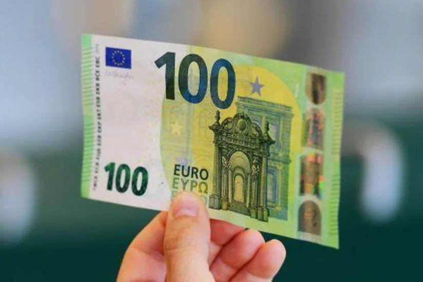 France to use new 100 and 200-euro banknotes starting today
