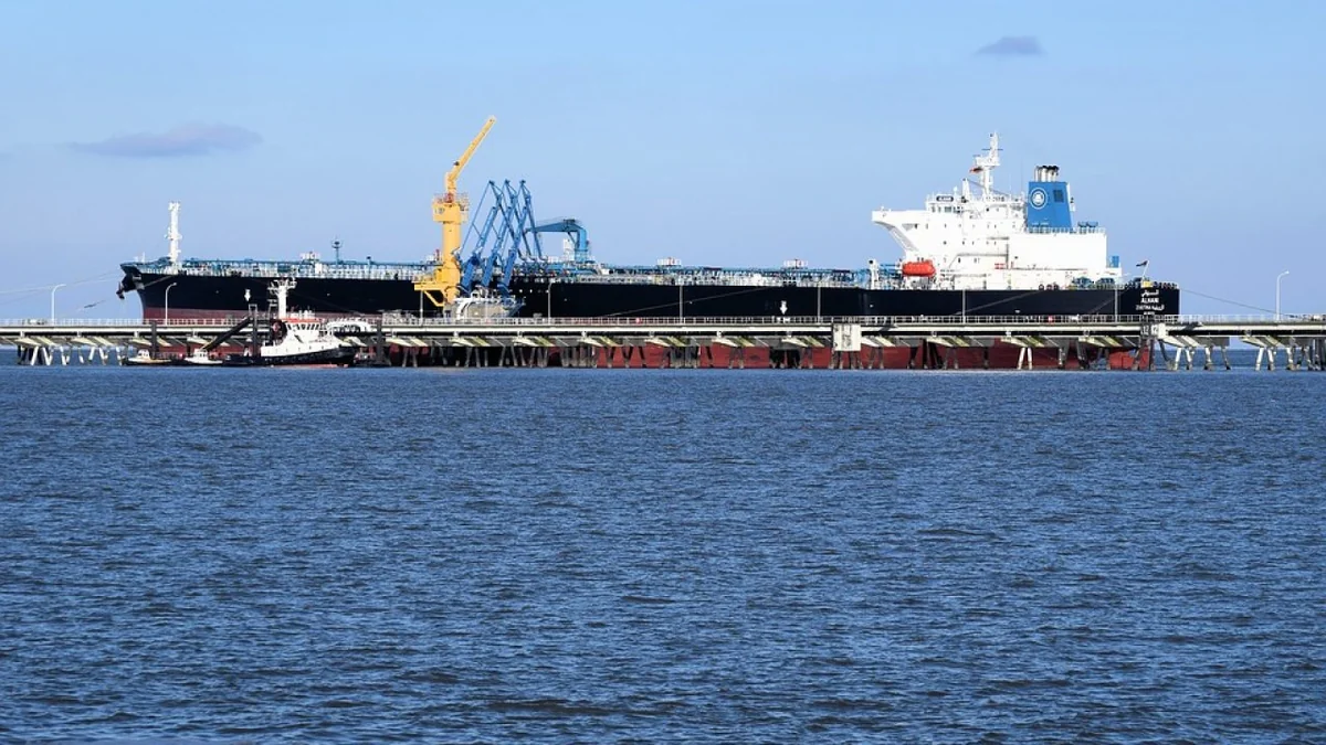 Беларусь может начать экспорт нефтепродуктов через российские порты