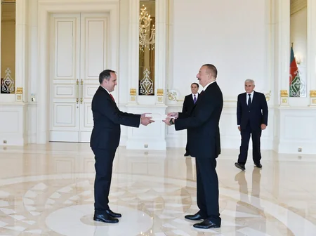 Prezident İlham Əliyev Tacikistan və Macarıstanın yeni səfirlərinin etimadnaməsini qəbul edib - YENİLƏNİB