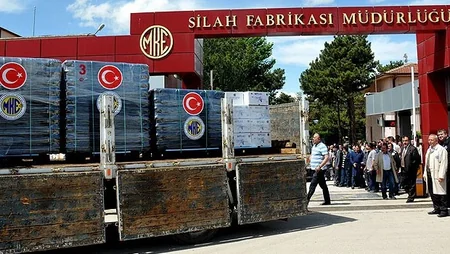 ​Türkiyə silah fabrikinin müdiri amerikalı iş adamına silah çertyoju satarkən tutulub
