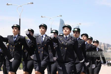 Azərbaycanda xidmətə yeni qəbul olunmuş gömrükçülər and içib