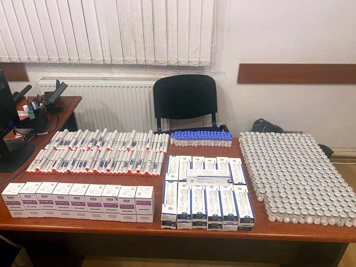 Gömrük Komitəsi yük avtomobilində dərman preparatları aşkarlayıb