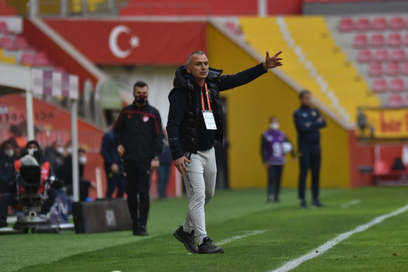 Superliqa klubu Qarabağın sabiq məşqçisinə tapşırıldı