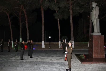 Defense minister sets instructions on organization of military education system at higher level