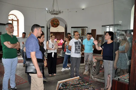 Türkiyəli zabitlər ailə üzvləri ilə birlikdə Şəkidə olub