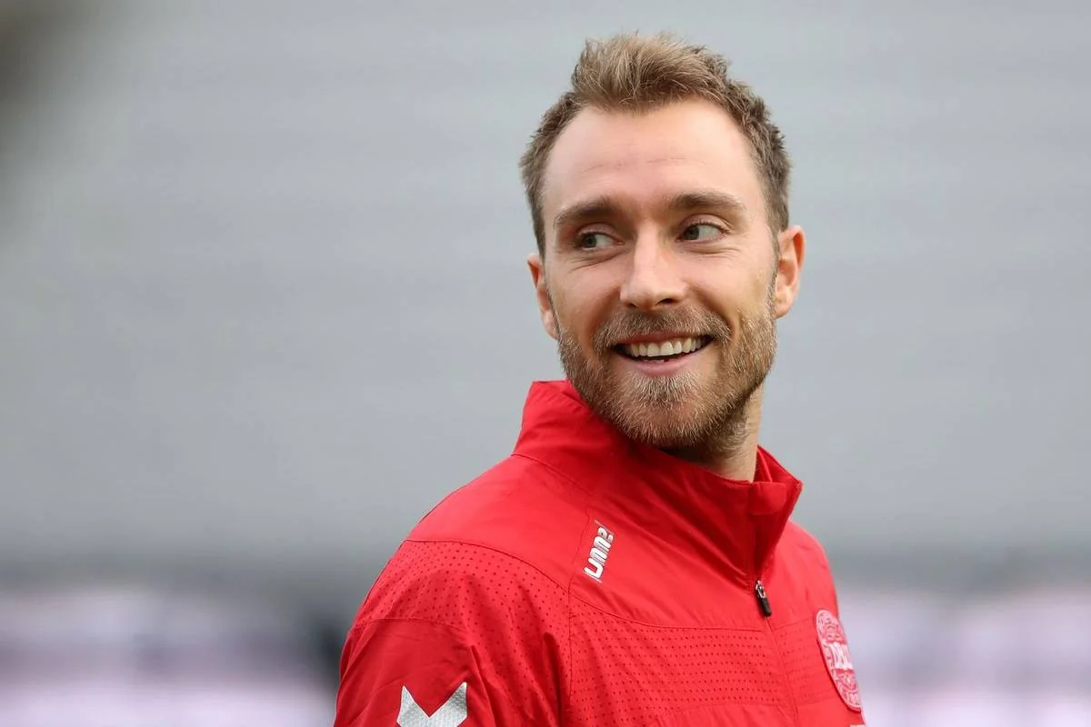 Кристиан Эриксен может возобновить карьеру в Англии