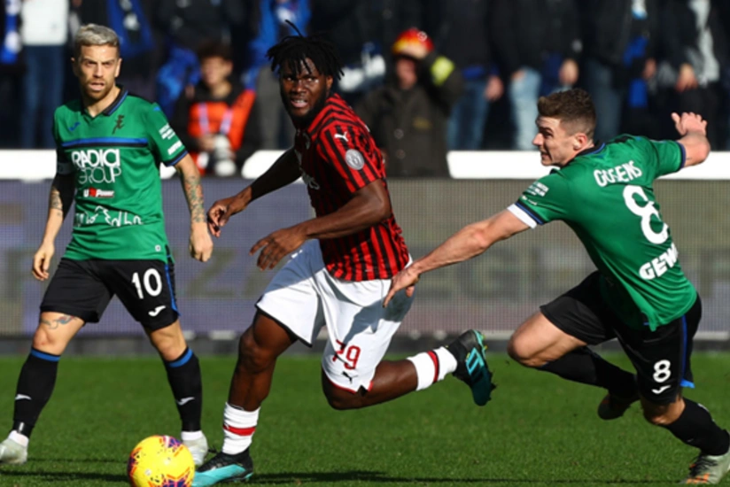 Милан не справился с Аталантой