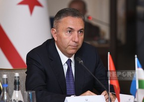 Tahir Mirkişili: “Azərbaycanda atalıq məzuniyyəti hələ tənzimlənməyib”