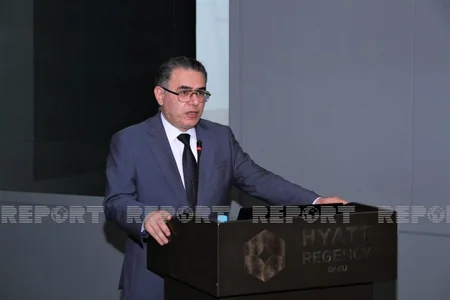 “Ədliyyə orqanlarında və məhkəmələrdə kommunikasiya siyasəti” mövzusunda təlim keçirilib