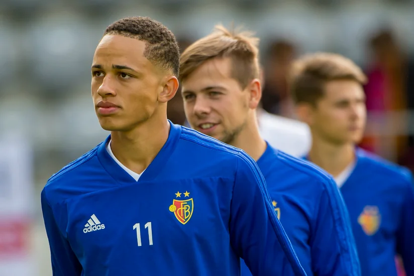 İsveçrəli futbolçu koronavirusa görə Azərbaycanla oyunu buraxacaq