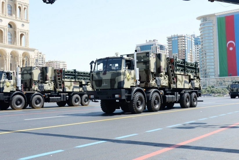 Азербайджан увеличивает оборонные расходы