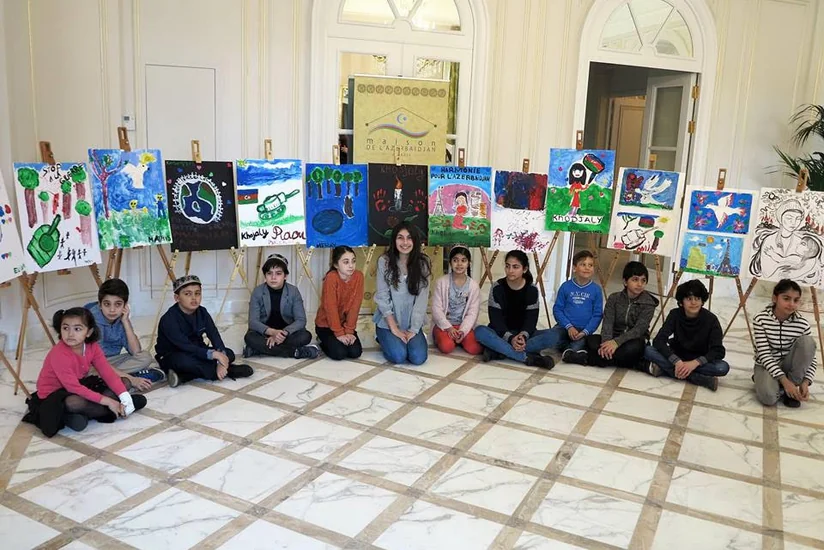 Xocalı qurbanları Parisdə yad edilib