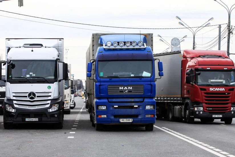 Из Финляндии выдворили 60 российских и белорусских грузовиков