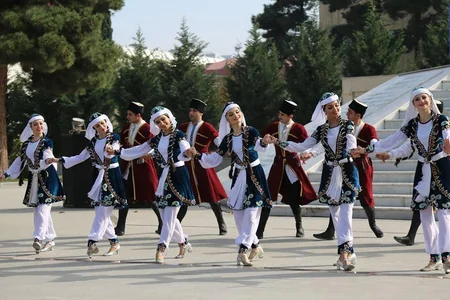 Gəncədə Bayraq Günü münasibəti ilə III Bayraq Festivalı keçirilib - FOTO