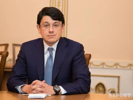 Рамиз Мехтиев представил Фуада Мурадова коллективу Госкомитета по работе с диаспорой