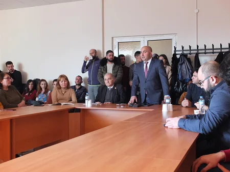 Qarsda “Məndə sığar iki cahan” adlı konfrans keçirilib