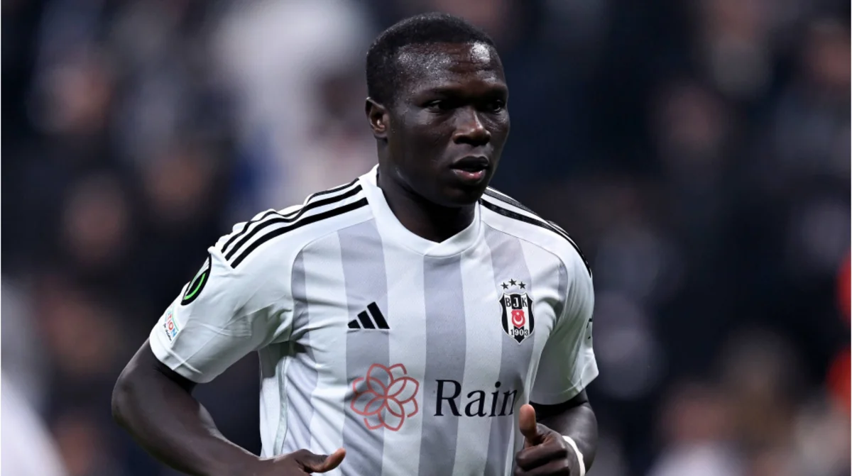 Beşiktaş Vensan Abubakarla yollarını ayırıb